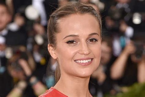 alicia vikander leaked|Alicia Vikanders Lara Croft: Fans Rejoice After Tomb。